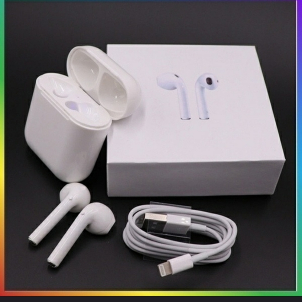 NWOT noise canceling ear buds